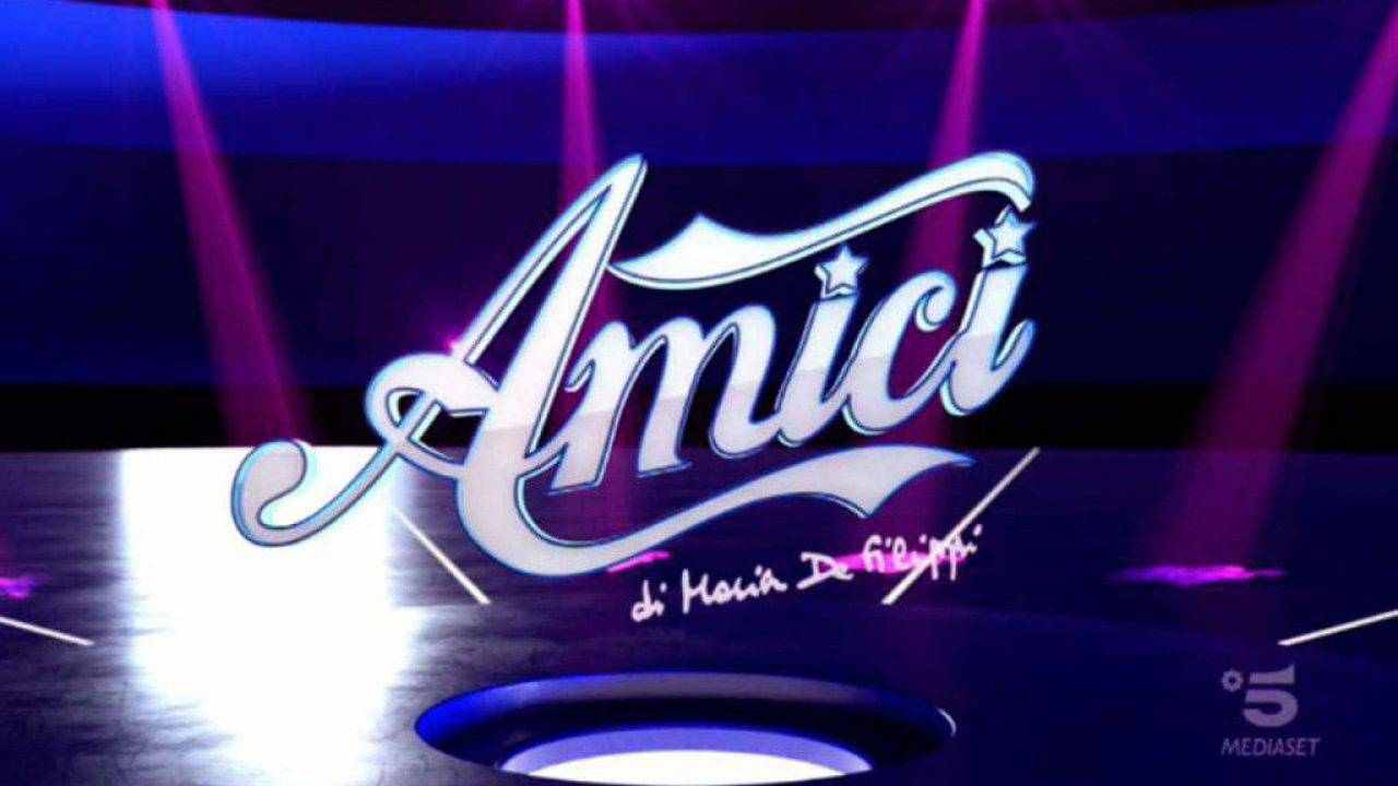 Amici-Maria-Lineadiretta24