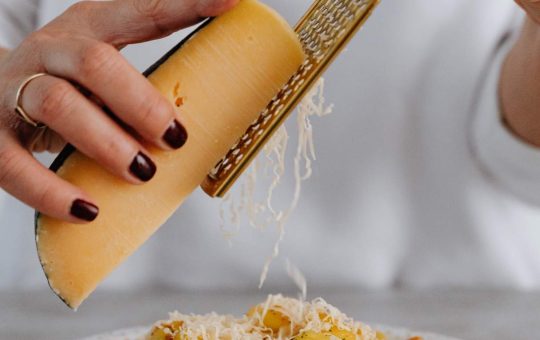 allarme formaggi tossici - lineadiretta24.it