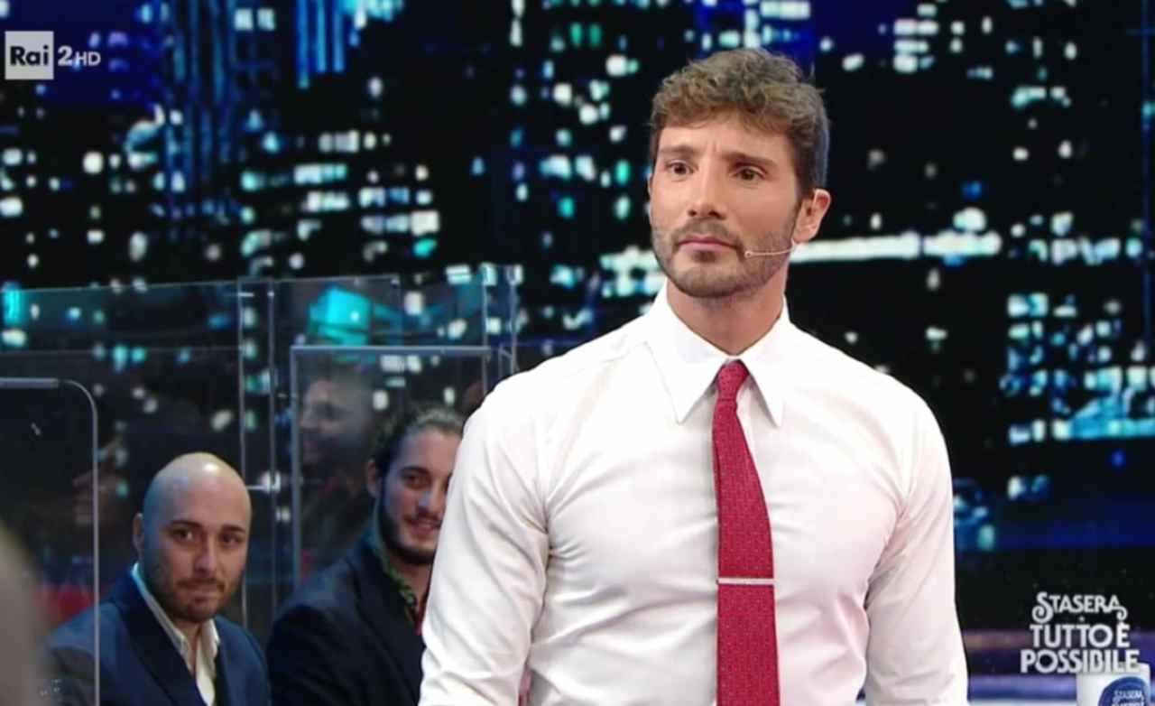 Stefano De Martino a "Stasera tutto è possibile"