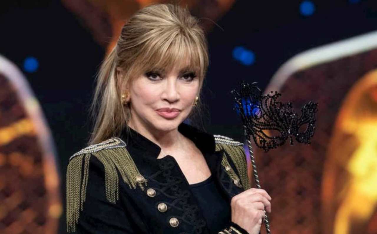 Milly Carlucci a Il Cantante Mascherato - lineadiretta24.it