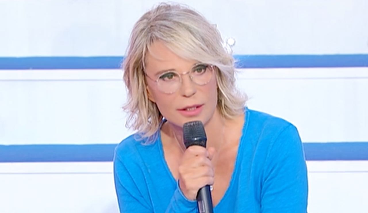 Maria De Filippi, la decisione è spietata: lo ha fatto fuori senza ...