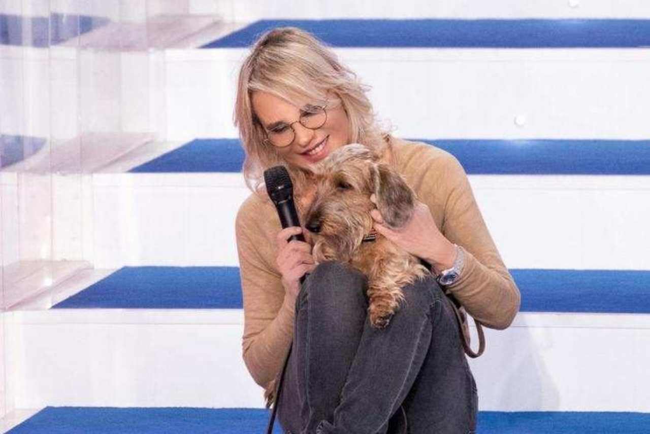 Maria De Filippi e il cane Giovanni - lineadiretta24.it