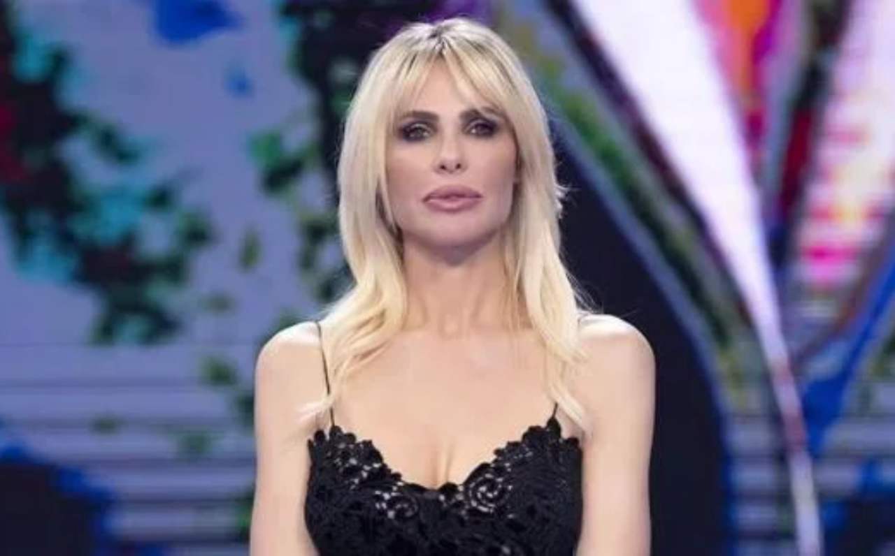 Ilary Blasi - lineadiretta24.it