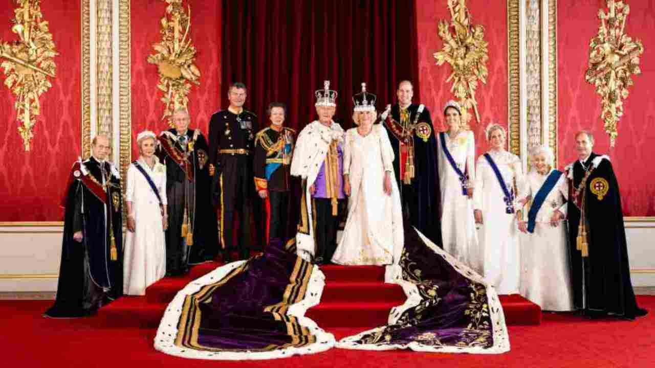 Royal Family distrutta