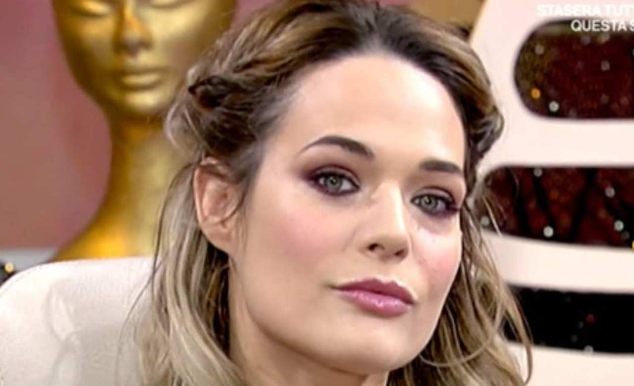 Laura Chiatti e la terribile malattia
