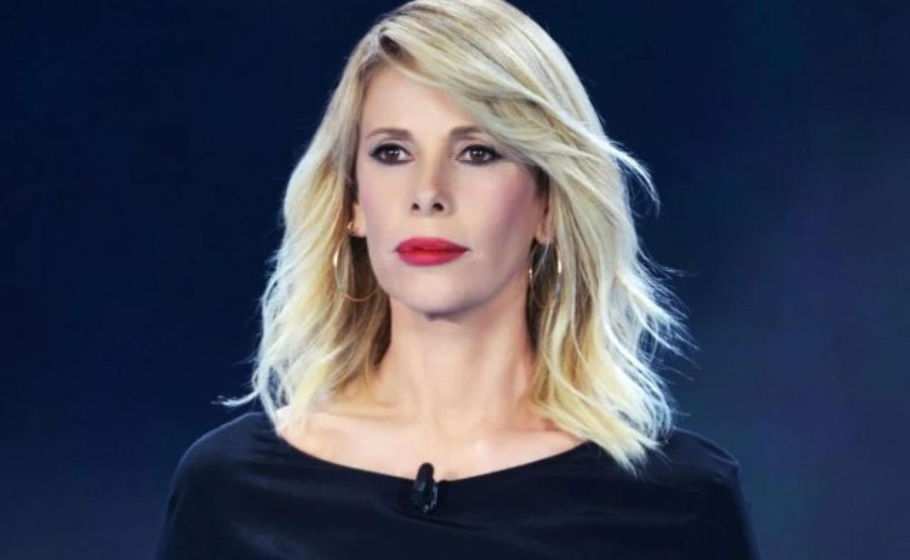 Alessia Marcuzzi becca il suo grande amore con un'altra