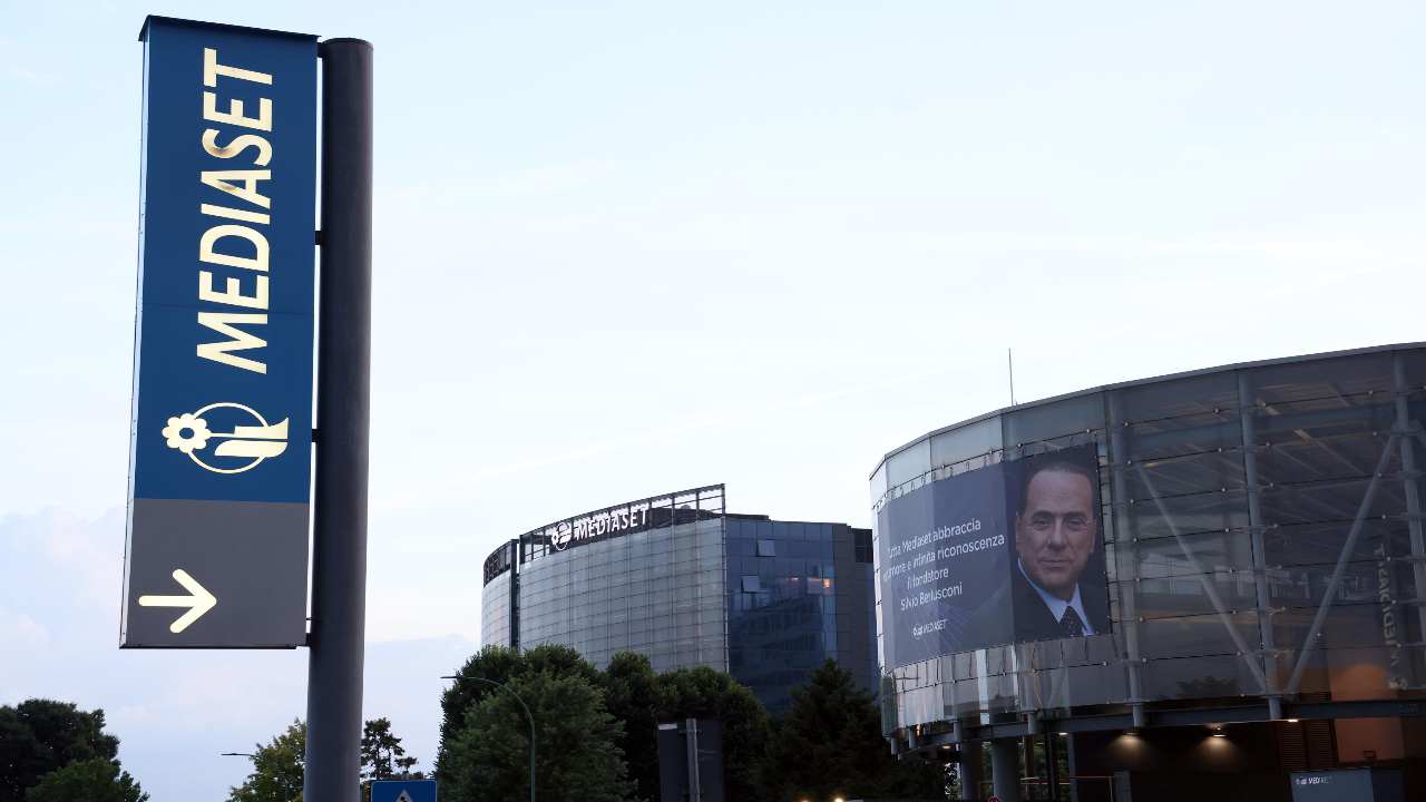 Mediaset, protagonista massacrata
