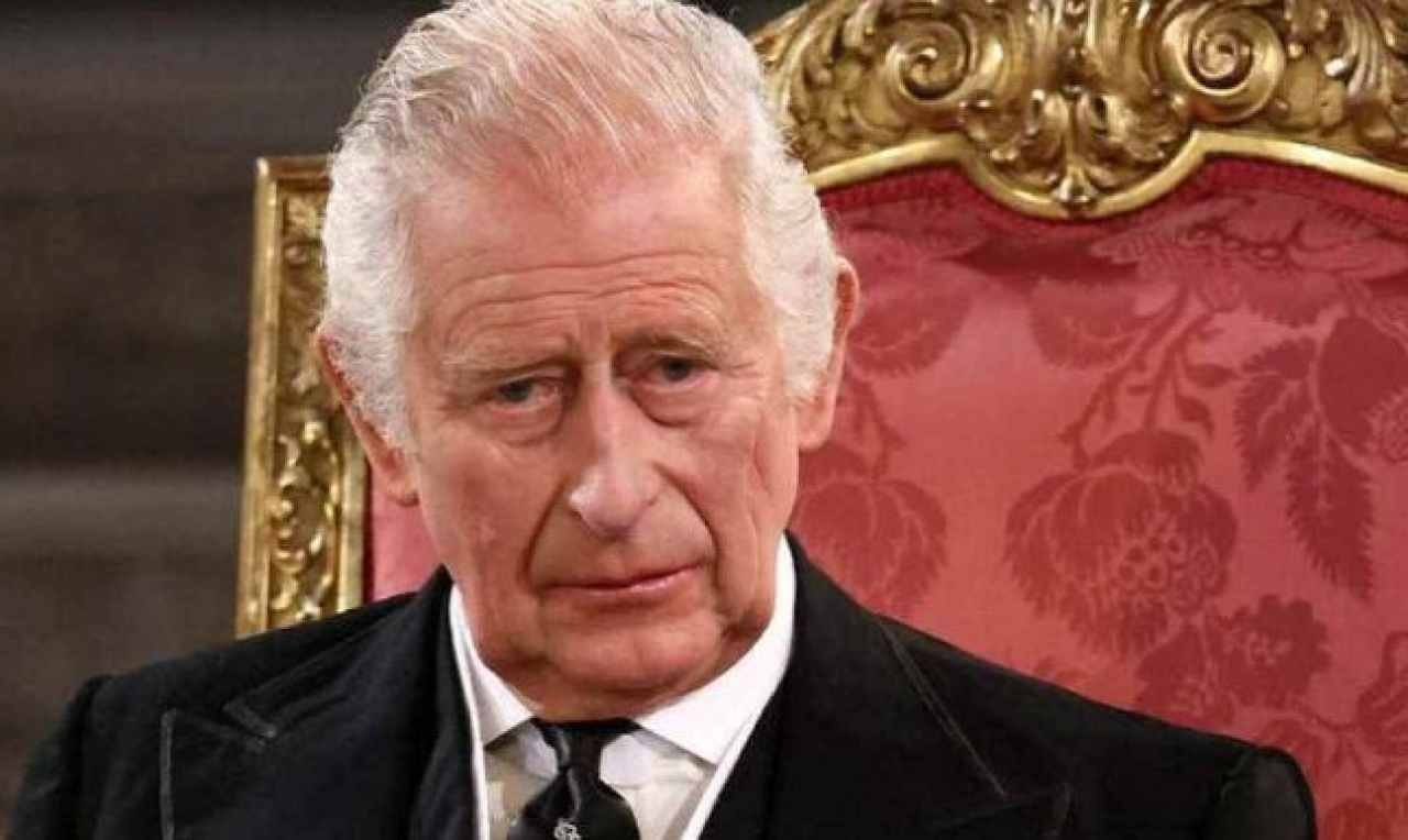Il piano per farla fuori di Re Carlo