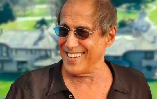 Il cantante Adriano Celentano - Lineadiretta24.it