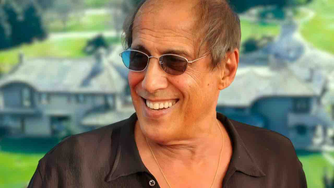 Il cantante Adriano Celentano - Lineadiretta24.it