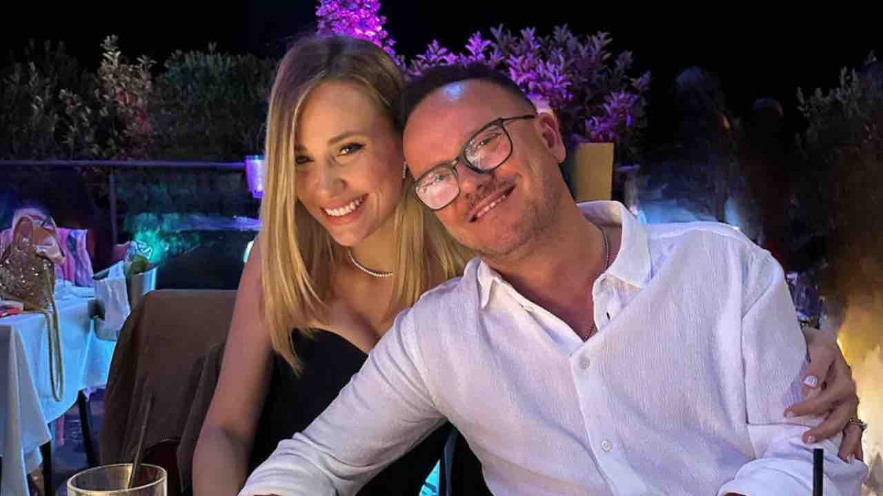 La coppia Gigi D'Alessio e Denise Esposito - Lineadiretta24.it
