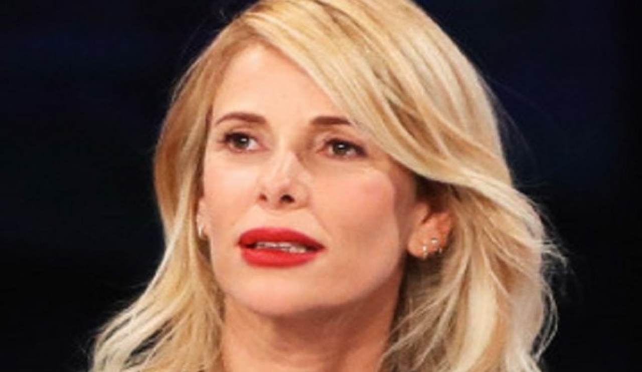 Risveglio particolare per la Marcuzzi