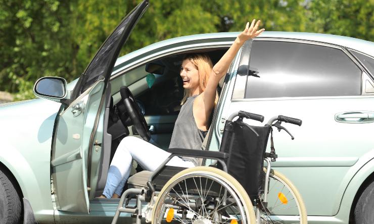 Guidatrice con disabilità - Lineadiretta24.it