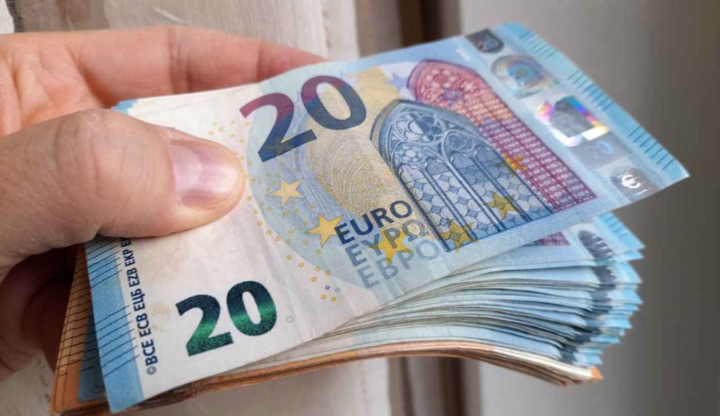 Bonus da 460 euro sul conto corrente - Lineadiretta24.it